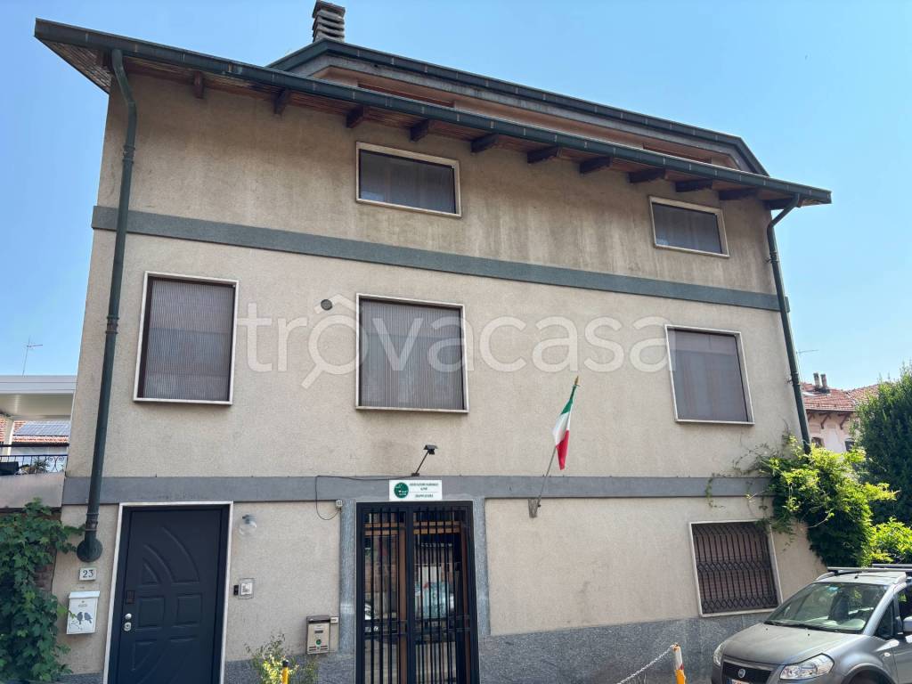 negozio in vendita a Ciriè