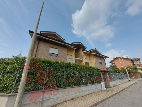 appartamento in vendita a Ciriè in zona Devesi
