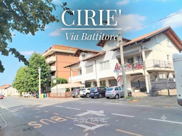 negozio in vendita a Ciriè