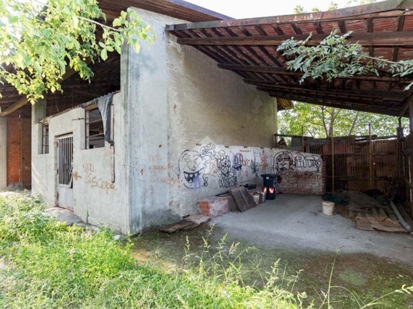 casale in vendita a Ciriè in zona Devesi