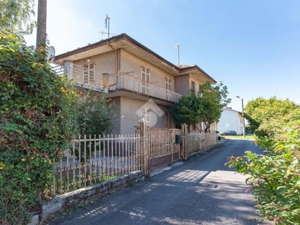 casa indipendente in vendita a Ciriè