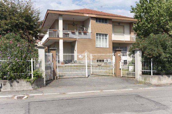 casa indipendente in vendita a Ciriè
