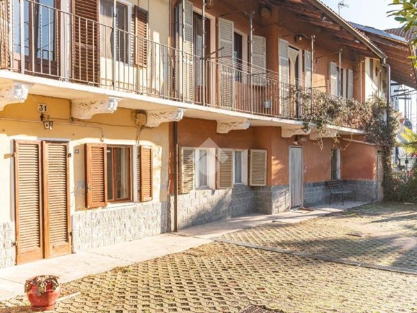 casa semindipendente in vendita a Ciriè in zona Devesi