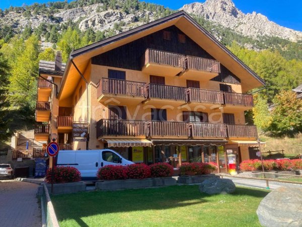 appartamento in vendita a Claviere