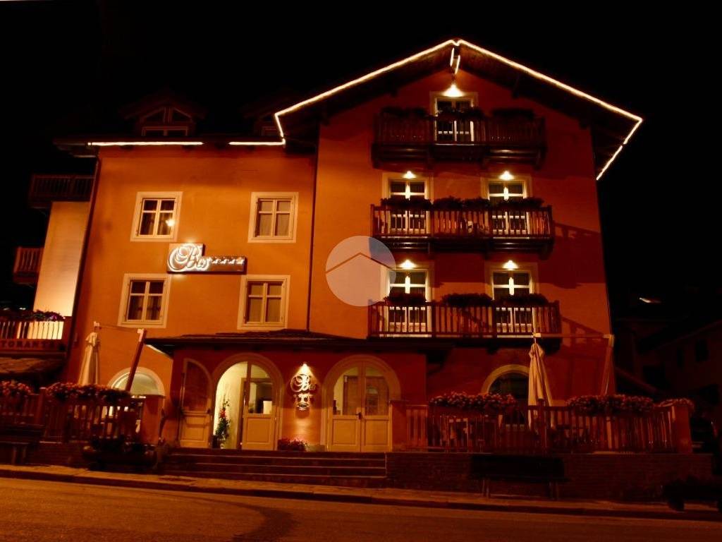 albergo in vendita a Claviere