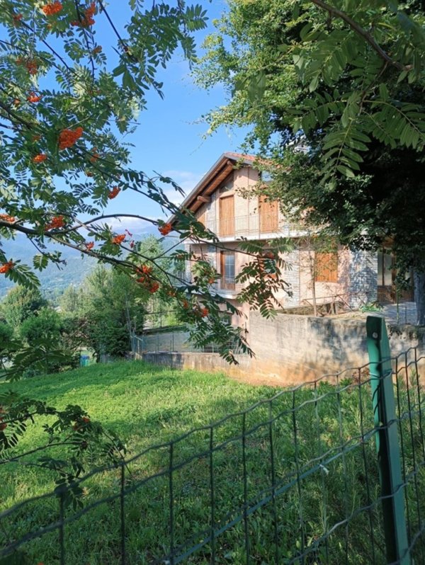 casa semindipendente in vendita a Coassolo Torinese in zona San Pietro