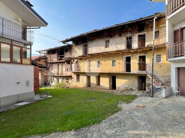 casa indipendente in vendita a Coassolo Torinese in zona San Pietro