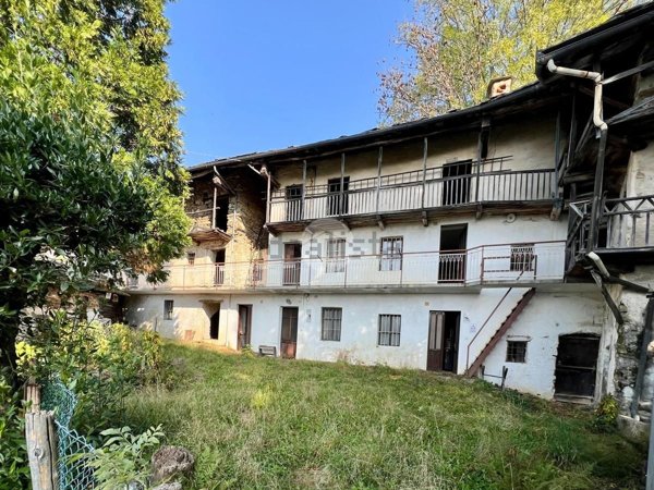 casa semindipendente in vendita a Coassolo Torinese in zona Vietti