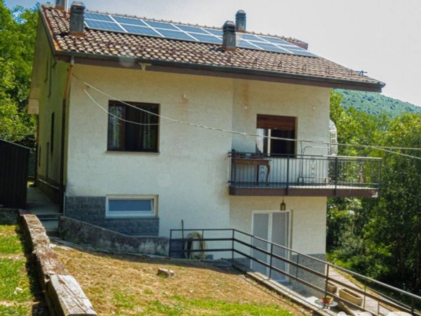 casa indipendente in vendita a Coassolo Torinese in zona San Pietro
