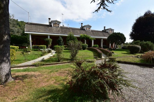 casa indipendente in vendita a Coassolo Torinese in zona San Pietro