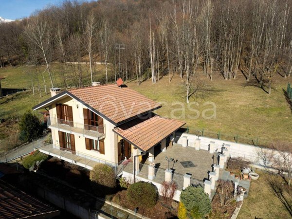 casa indipendente in vendita a Coazze