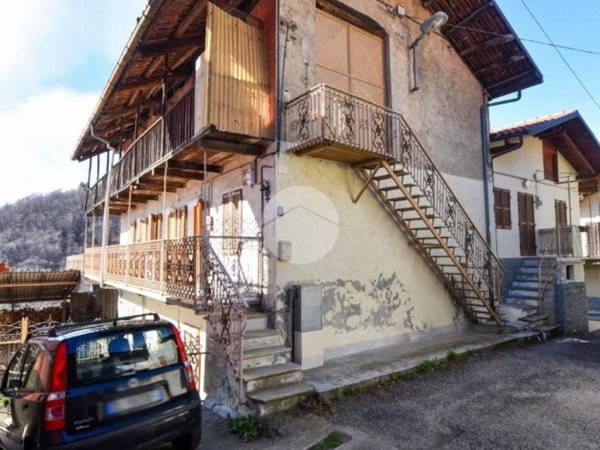 casa indipendente in vendita a Coazze