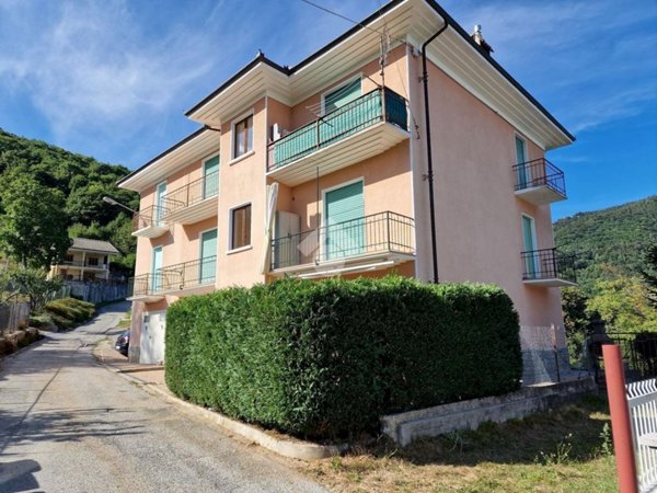 casa semindipendente in vendita a Coazze