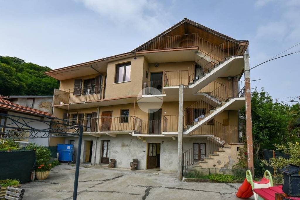 casa indipendente in vendita a Coazze
