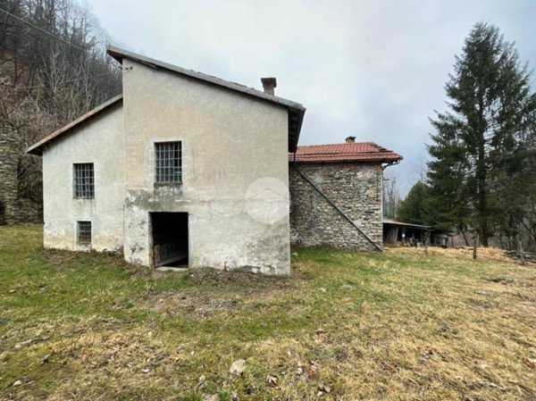 locale di sgombero in vendita a Coazze