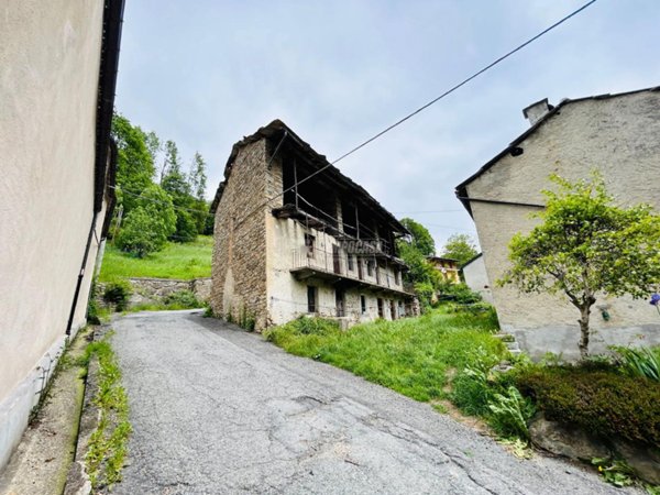 casale in vendita a Coazze