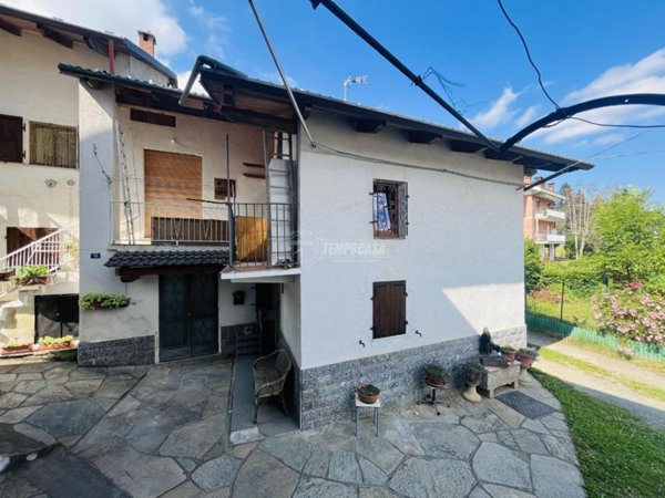 appartamento in vendita a Coazze