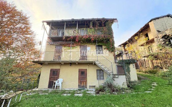 casa indipendente in vendita a Coazze