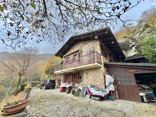 casa indipendente in vendita a Coazze