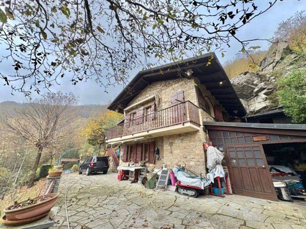 casa indipendente in vendita a Coazze