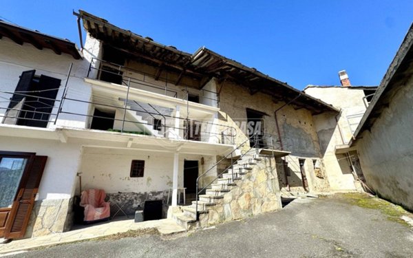 casa indipendente in vendita a Coazze
