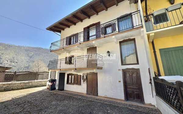 casa indipendente in vendita a Coazze