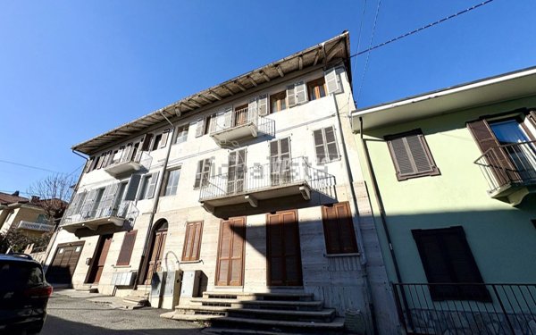 appartamento in vendita a Coazze