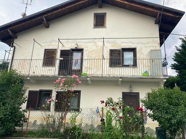 appartamento in vendita a Coazze