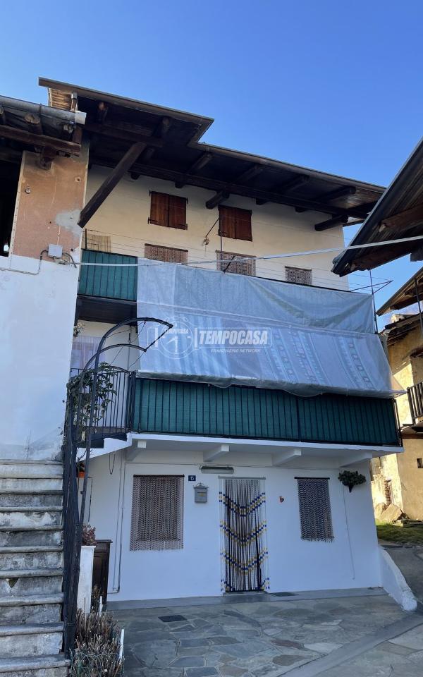 appartamento in vendita a Coazze