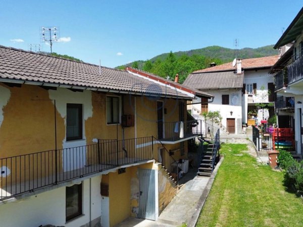 appartamento in vendita a Coazze