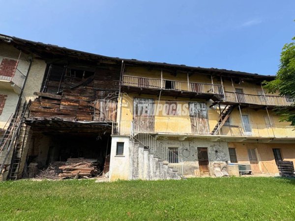 appartamento in vendita a Coazze