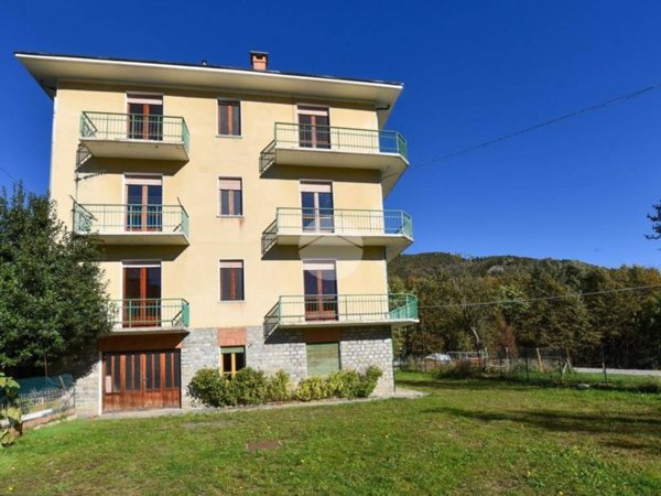 casa semindipendente in vendita a Coazze