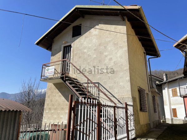 casa indipendente in vendita a Coazze