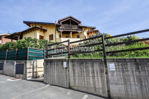 appartamento in vendita a Coazze