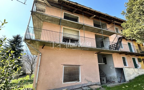 appartamento in vendita a Coazze