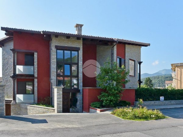 appartamento in vendita a Coazze