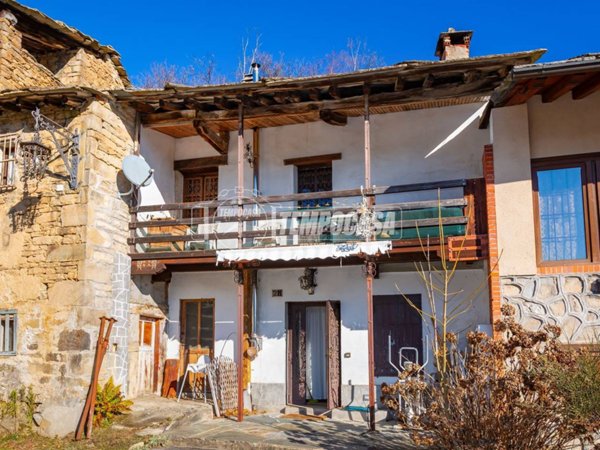 casa indipendente in vendita a Coazze