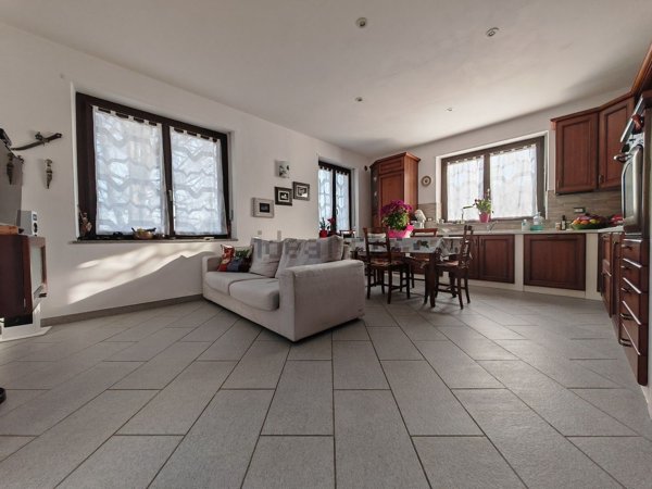 appartamento in vendita a Coazze