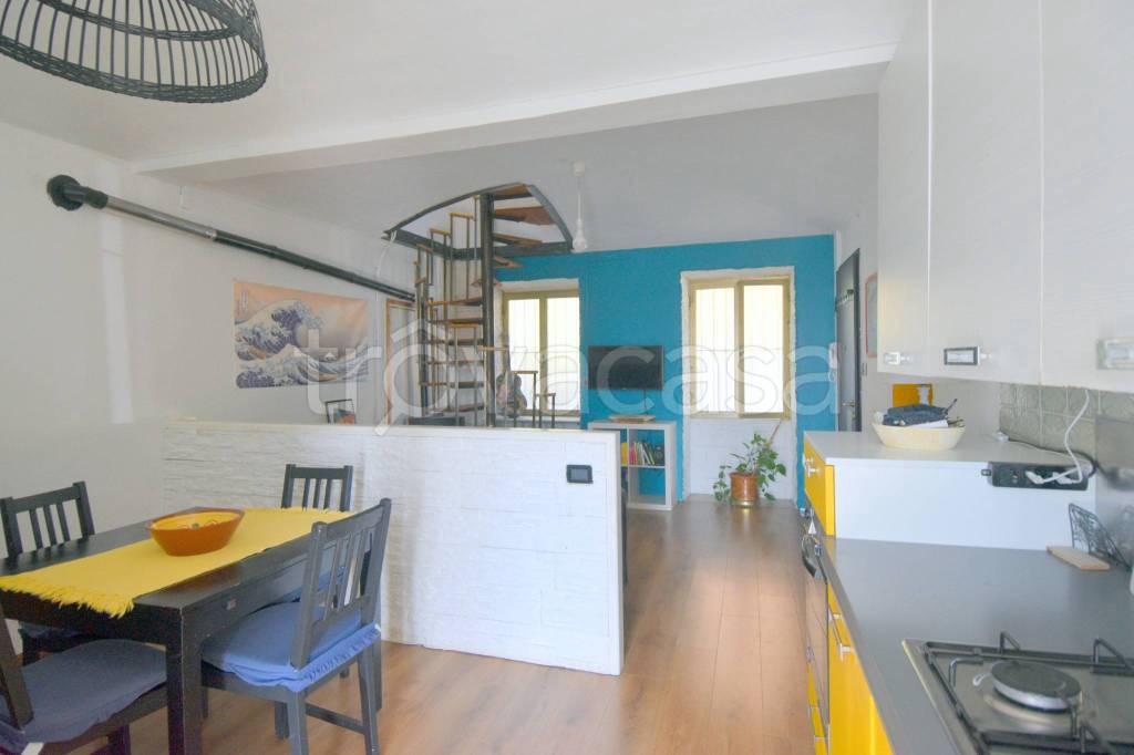 appartamento in vendita a Coazze