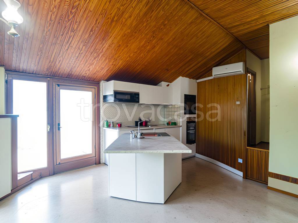 appartamento in vendita a Coazze