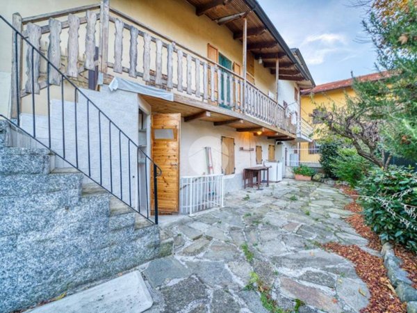 casa indipendente in vendita a Coazze