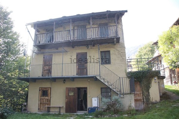 casa indipendente in vendita a Coazze