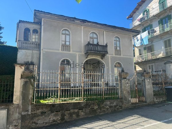 casa indipendente in vendita a Coazze