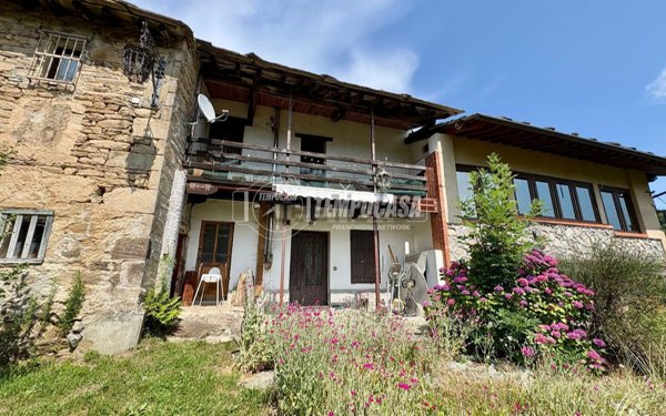 appartamento in vendita a Coazze