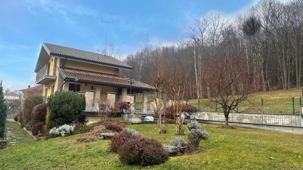 casa indipendente in vendita a Coazze