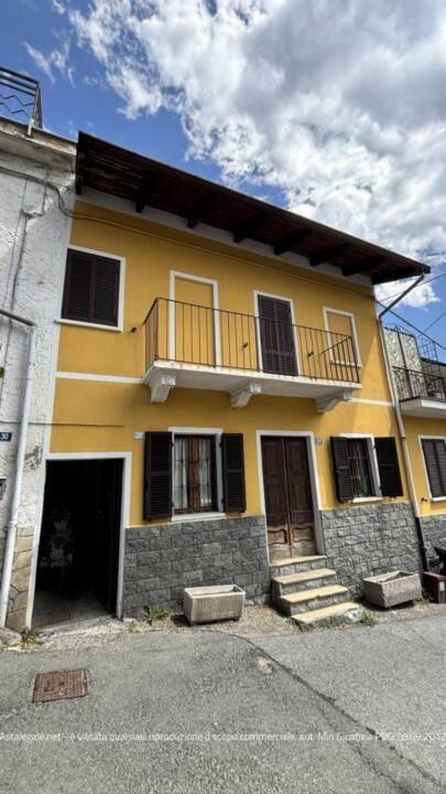 casa indipendente in vendita a Coazze