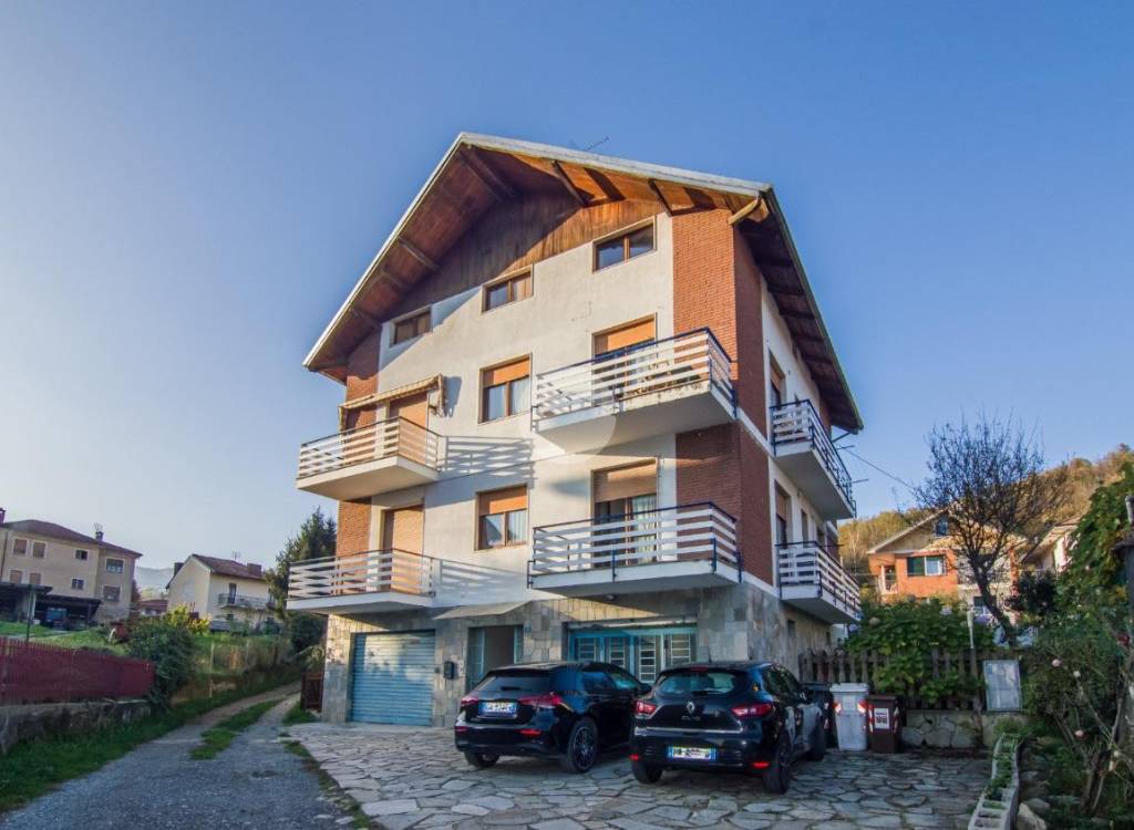 appartamento in vendita a Coazze