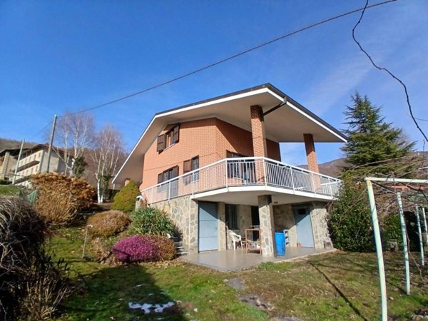 casa indipendente in vendita a Coazze