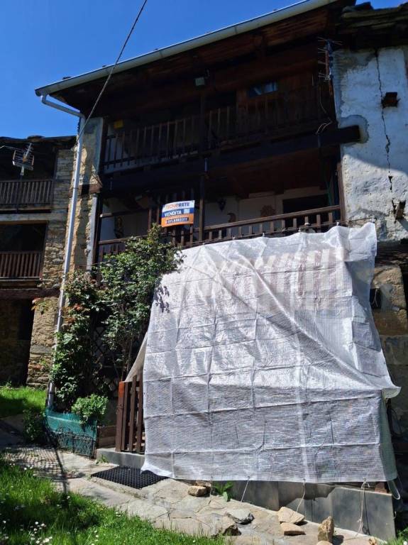 casa indipendente in vendita a Coazze