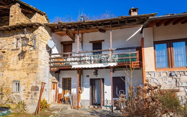 casa semindipendente in vendita a Coazze